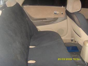 2001 Mazda Familia Pictures