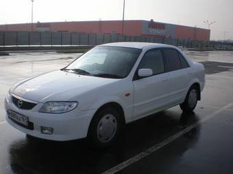 2001 Mazda Familia Photos