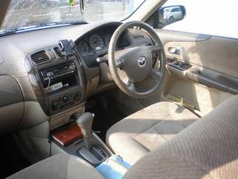 2001 Mazda Familia Pictures