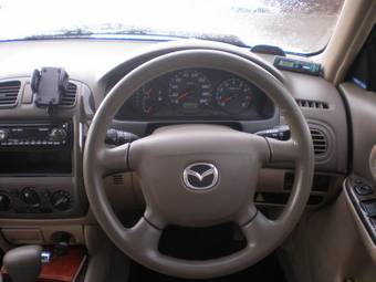 2001 Mazda Familia Pictures