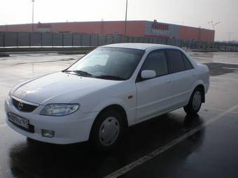 2001 Mazda Familia Pics