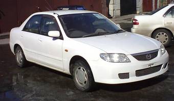 2001 Mazda Familia Pictures