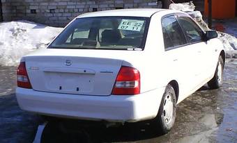 2001 Mazda Familia Photos