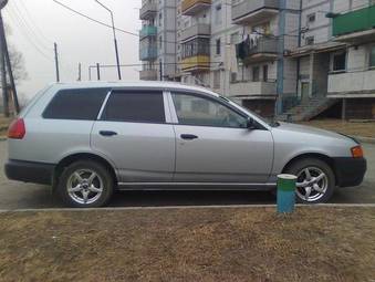 2001 Mazda Familia Pictures