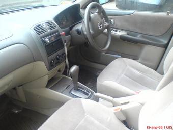 2001 Mazda Familia Pictures
