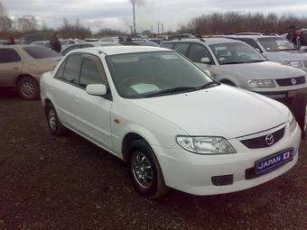 2001 Mazda Familia Pictures