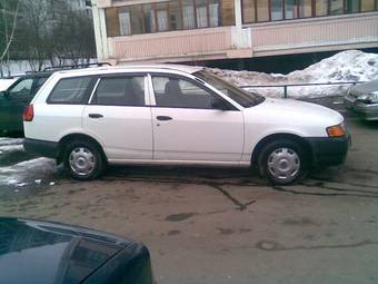 2001 Mazda Familia Pictures