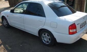 2001 Mazda Familia Photos