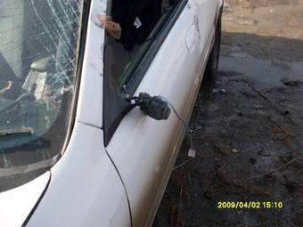 2001 Mazda Familia Pictures