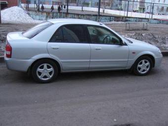 2001 Mazda Familia Photos