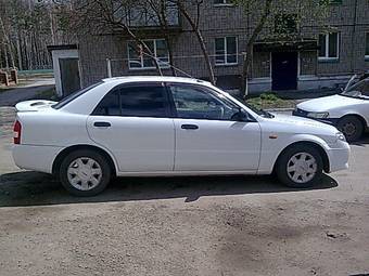 2001 Mazda Familia Photos