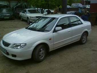 2001 Mazda Familia Pics