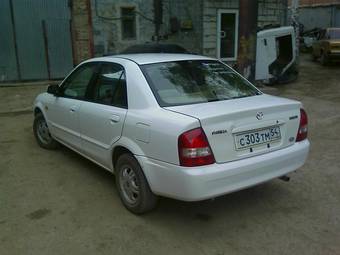 2001 Mazda Familia Pictures