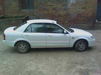 2001 Mazda Familia Photos