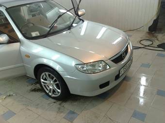 2001 Mazda Familia Photos