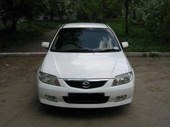 2001 Mazda Familia Pictures