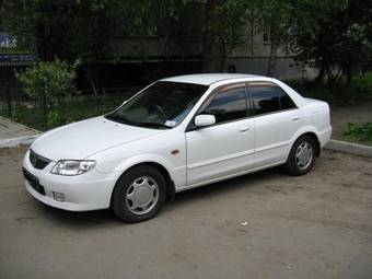 2001 Mazda Familia Pics