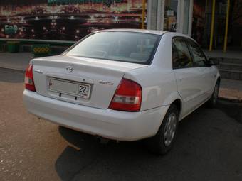 2001 Mazda Familia Pics
