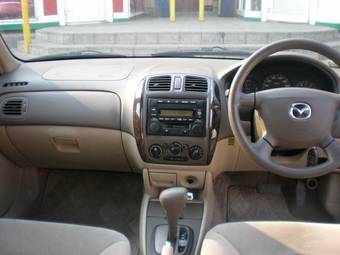 2001 Mazda Familia Pictures