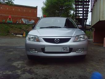2001 Mazda Familia Photos