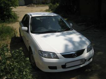 2001 Mazda Familia Pics