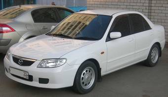 2001 Mazda Familia Pictures