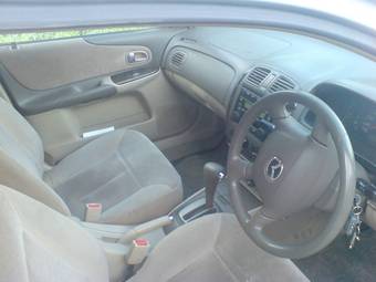 2001 Mazda Familia Pictures