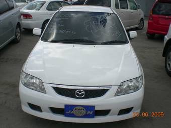 2001 Mazda Familia Photos