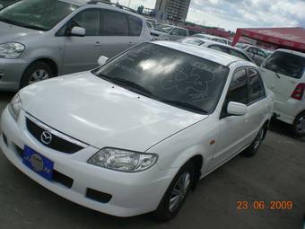 2001 Mazda Familia Pictures