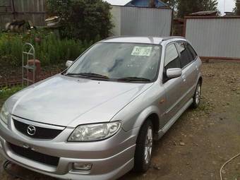 2001 Mazda Familia Photos