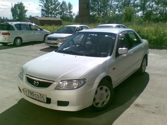 2001 Mazda Familia Pictures
