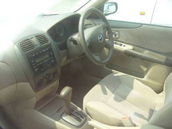 2001 Mazda Familia Pictures