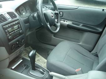 2001 Mazda Familia Pictures