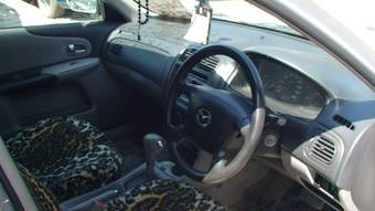 2001 Mazda Familia Pictures