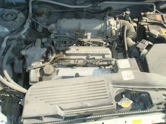 2001 Mazda Familia Photos