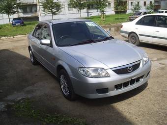 2001 Mazda Familia Photos