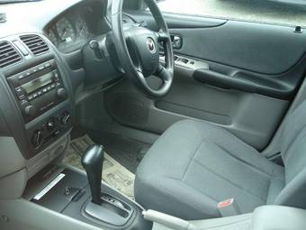 2001 Mazda Familia Pictures