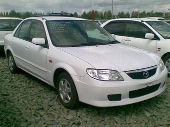 2001 Mazda Familia Photos