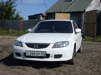 2001 Mazda Familia Photos