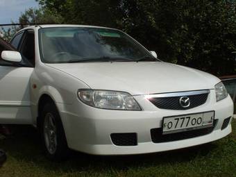 2001 Mazda Familia Photos