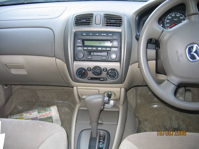 2002 Mazda Familia