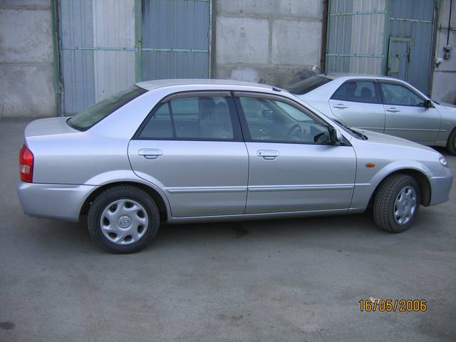 2002 Mazda Familia