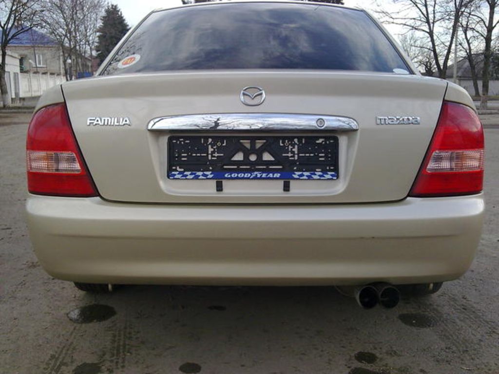 2002 Mazda Familia