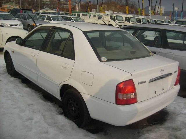 2002 Mazda Familia