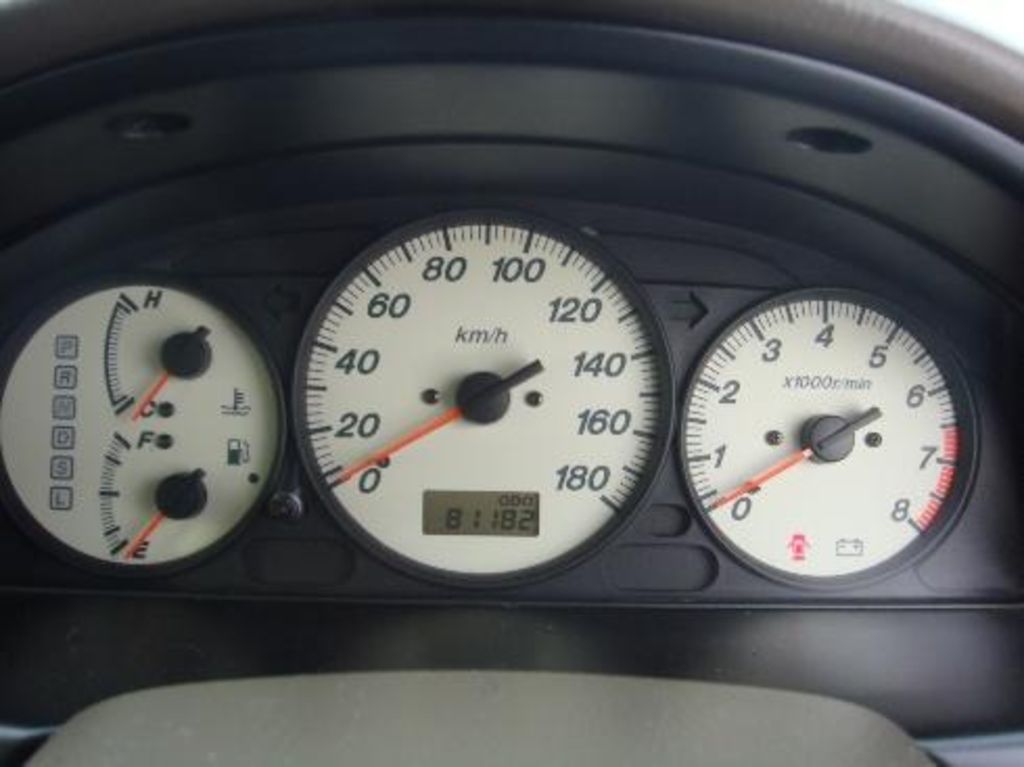 2002 Mazda Familia
