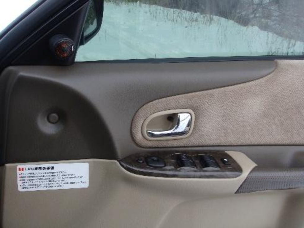 2002 Mazda Familia