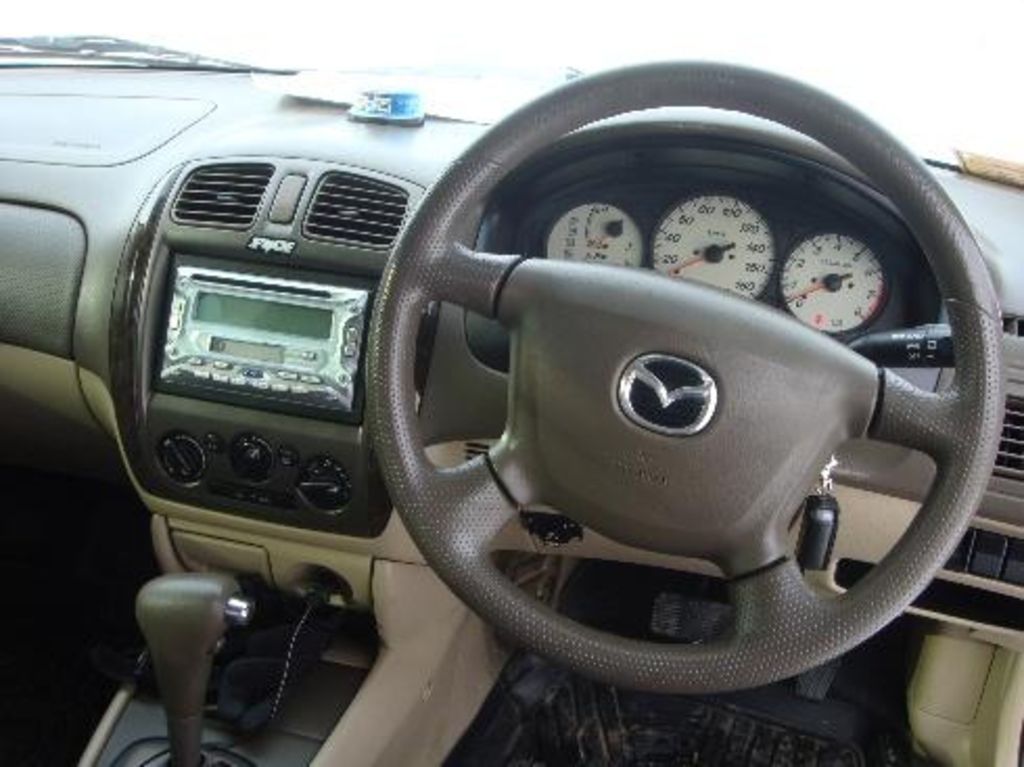 2002 Mazda Familia