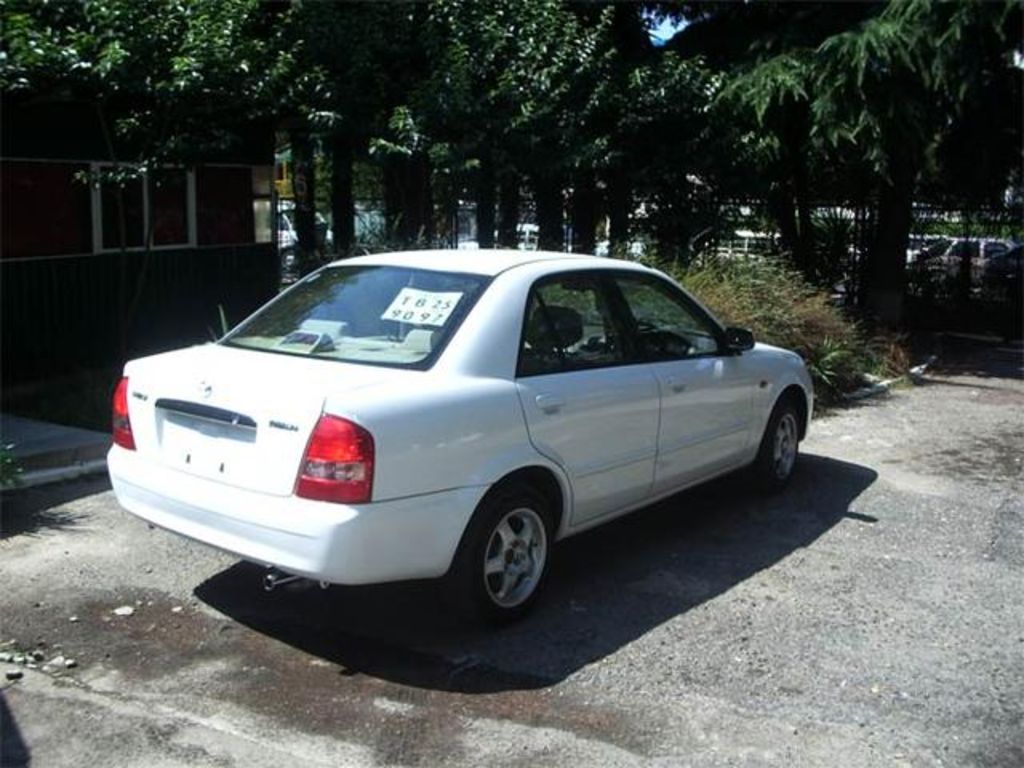 2002 Mazda Familia
