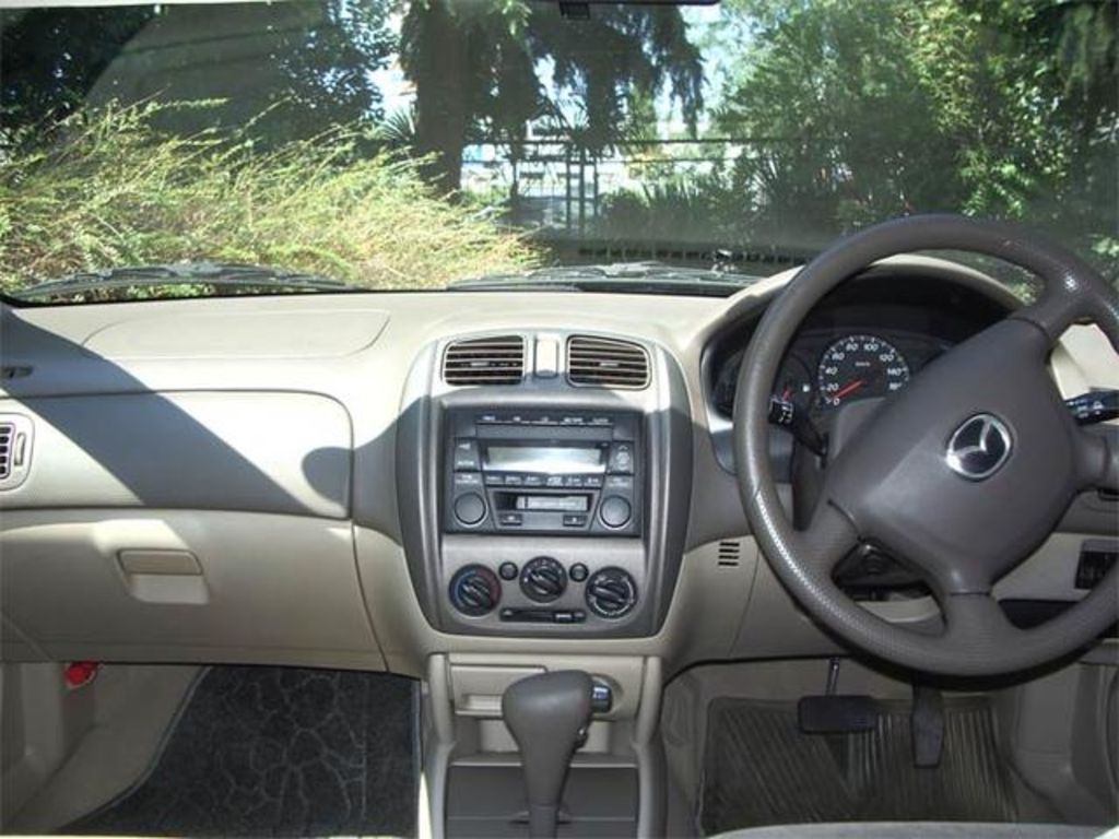 2002 Mazda Familia