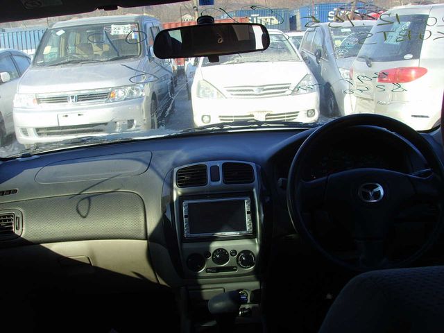 2002 Mazda Familia